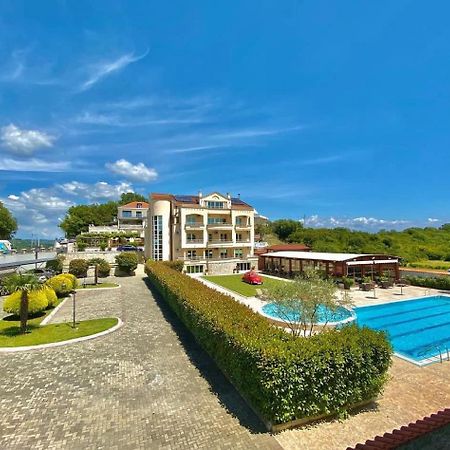 أولتْسي Apart Hotel Llolla المظهر الخارجي الصورة