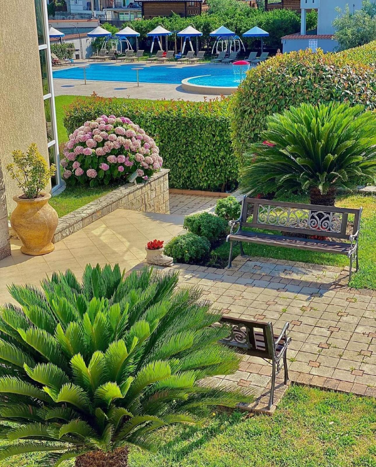 أولتْسي Apart Hotel Llolla المظهر الخارجي الصورة