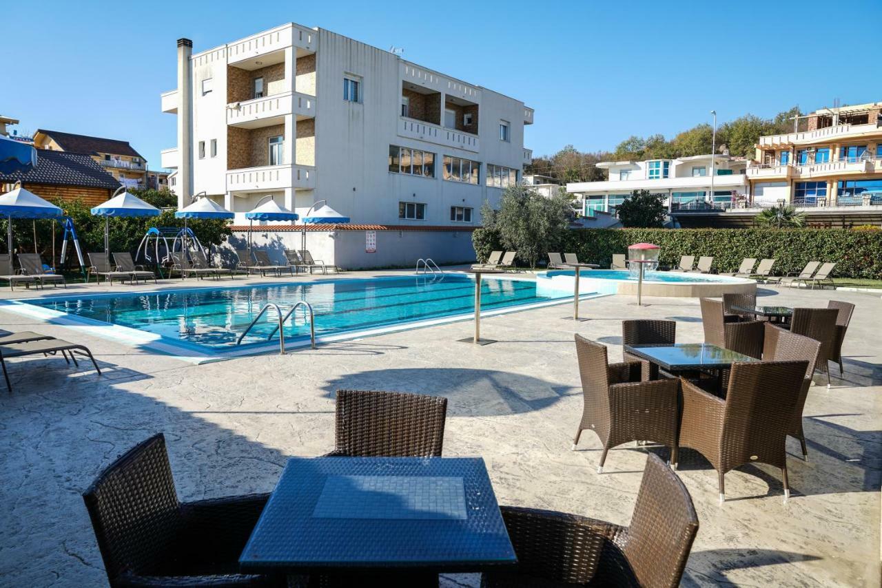 أولتْسي Apart Hotel Llolla المظهر الخارجي الصورة